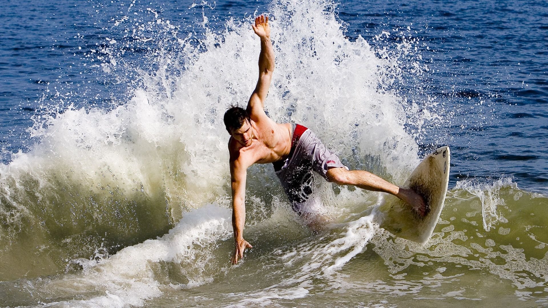 kaiyun体育-《全球电竞经济报告：市场规模持续增长》，全球电竞游戏市场规模